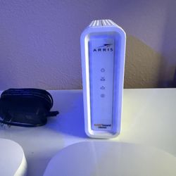 Arris Surfboard SB8200 DOCSIS 3.1 Cable Modem