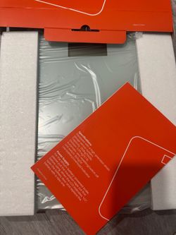 Brand new glass scale. Only msg for pick up