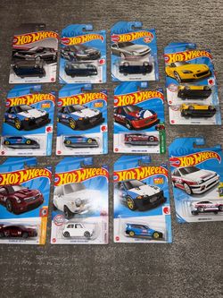 Hot Wheels Die-Cast Cars Lot of 11