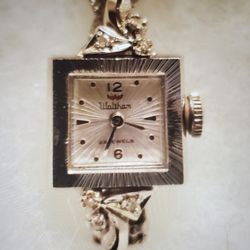 14k White Gold And Diamonds Watch 