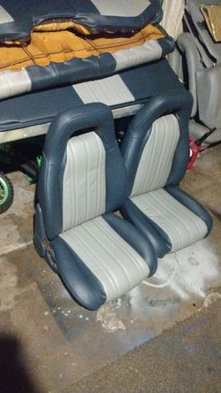 Custom Seats And Vinyl Tops