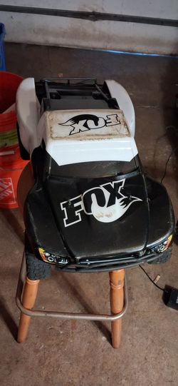 1/10 scale  2wd  traxxas