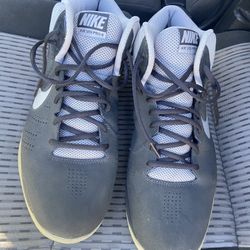 Nike Air Visi Pro 6  Size 12  Lightly Used