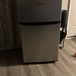 Whirlpool Mini Fridge