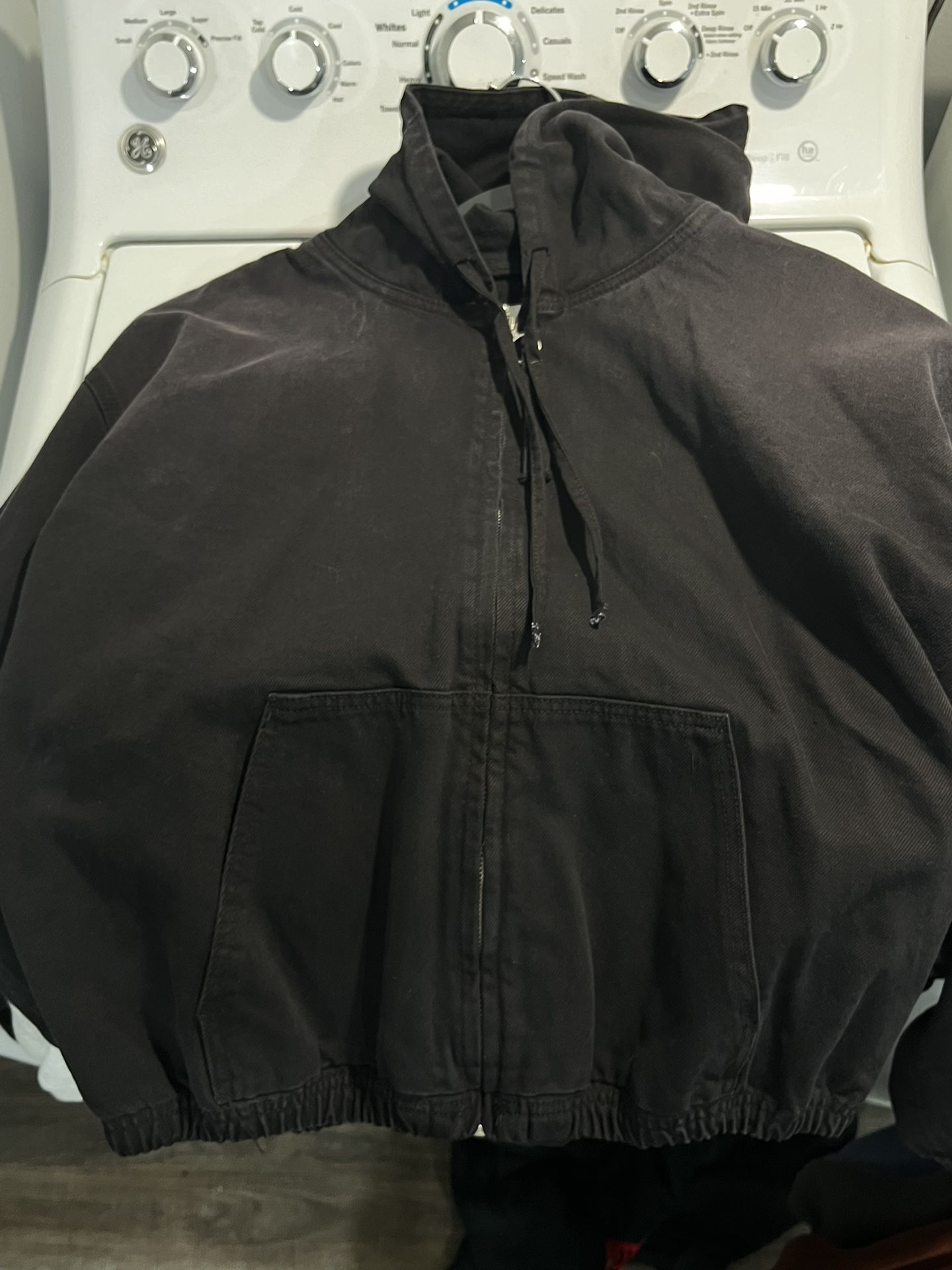 Zara Cropped Black Hoodie