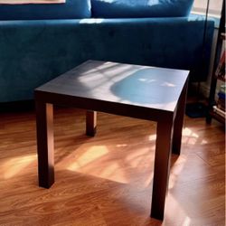 Black Side Table 21.5 x 20