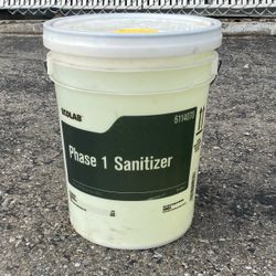 5 Gallon Concentrated Comercial Sanitizer will make 200 gallons Sanitizing Spray