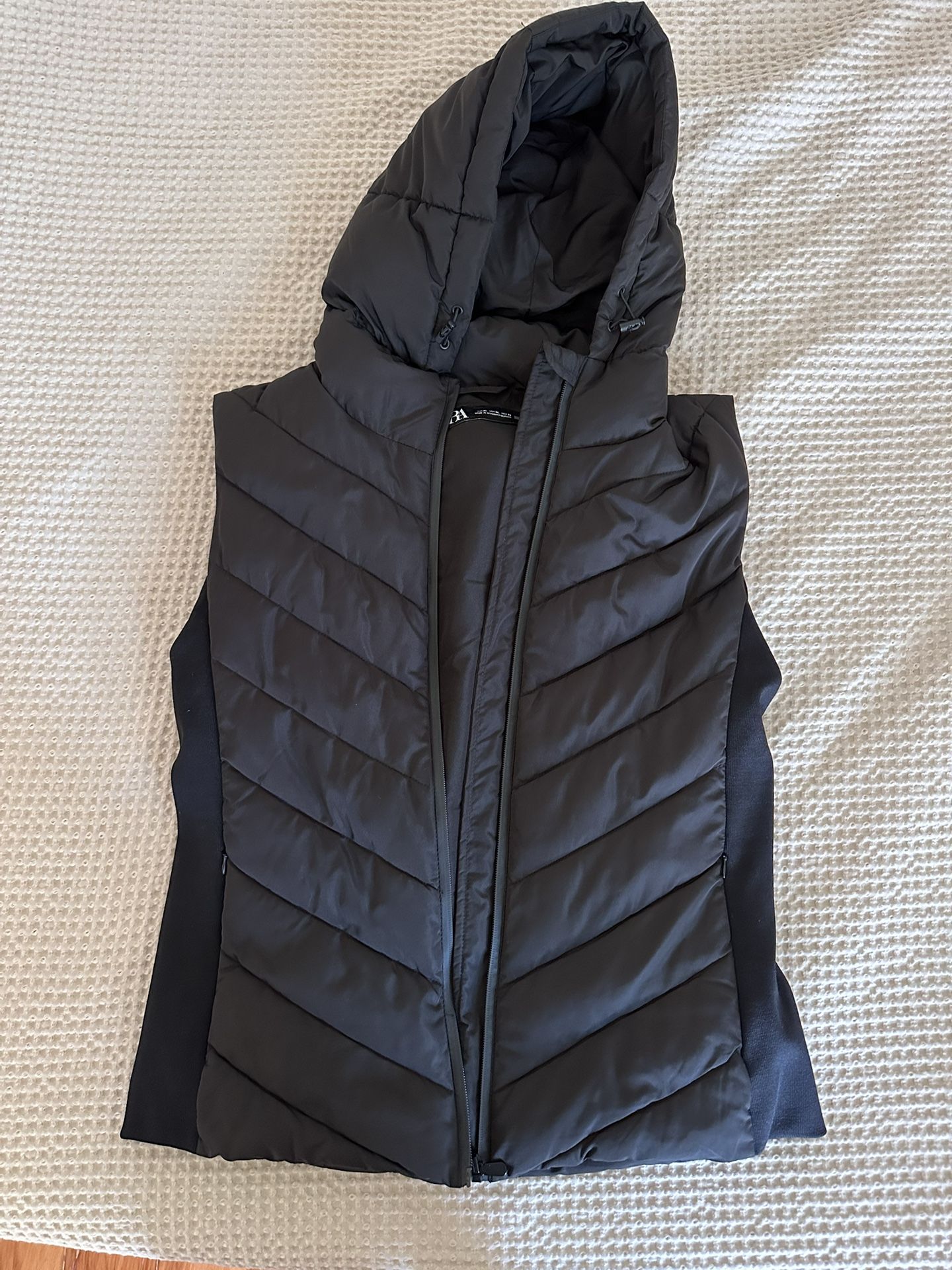Fitted Hooded Puffer Vest
