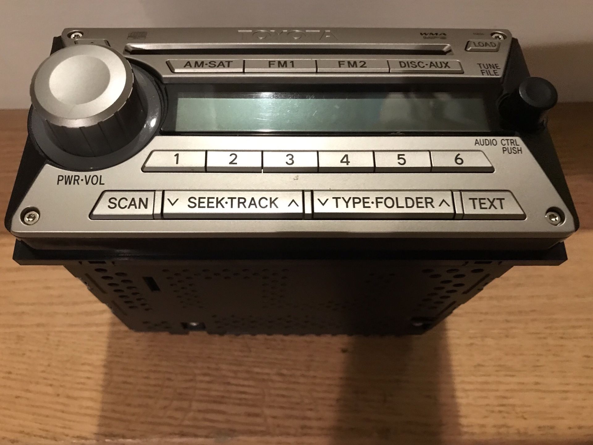 New Toyota 2007-2010 FJ Cruiser AM FM Radio mp3 , 6 Disc CD player