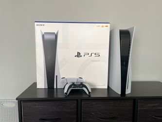 Launch PS5 Disc Edition