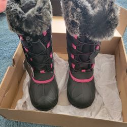 BRAND NEW ICEFACE SNOW BOOTS SZ 13 KIDS SEE DESCRIPTION 