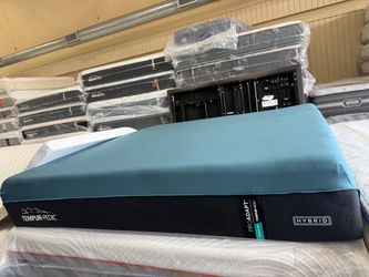 King mattress tempur-pedic proadapt midium