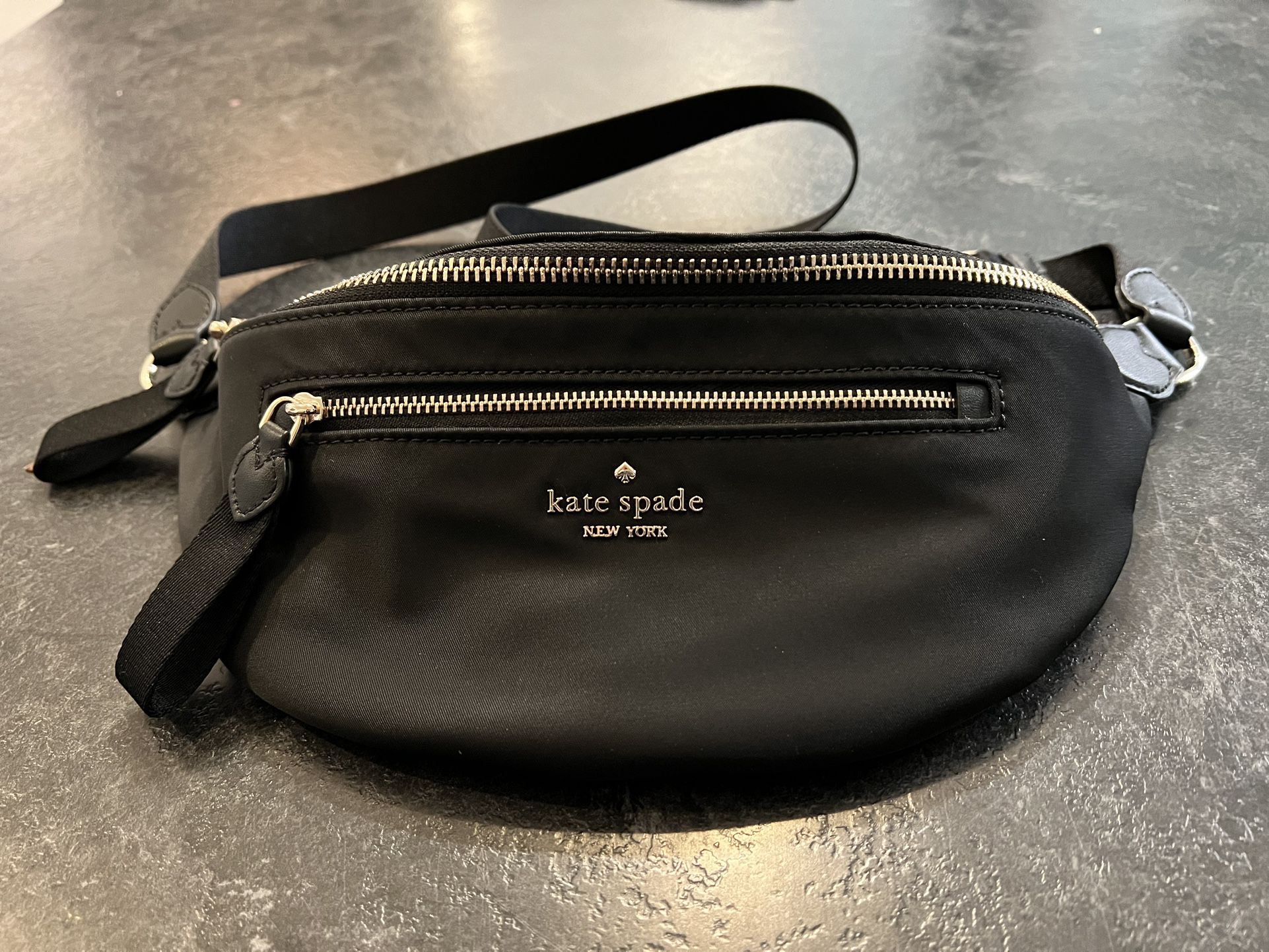 Kate Spade Chelsie Belt Bag for Sale in Olympia, WA - OfferUp