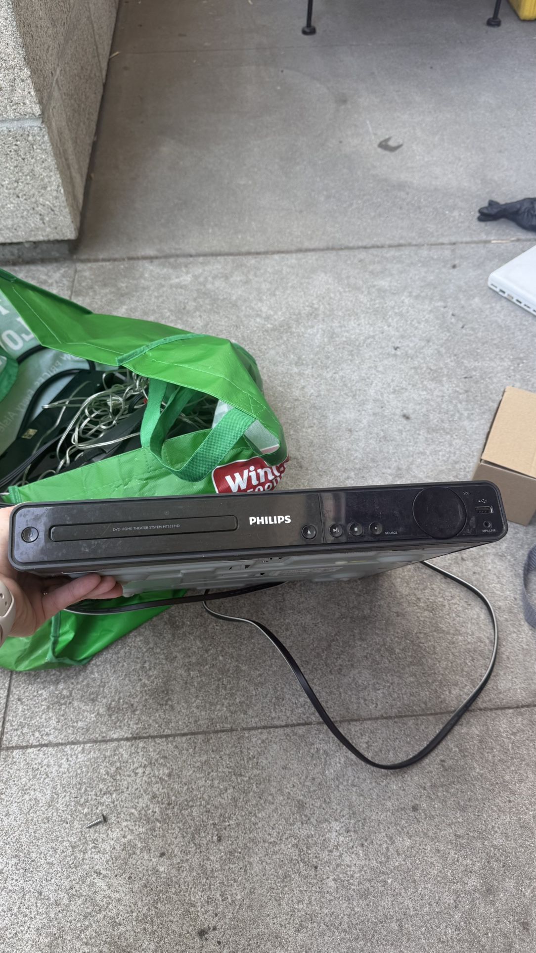 Philips DVD Player with HDMI and USB Connectivity