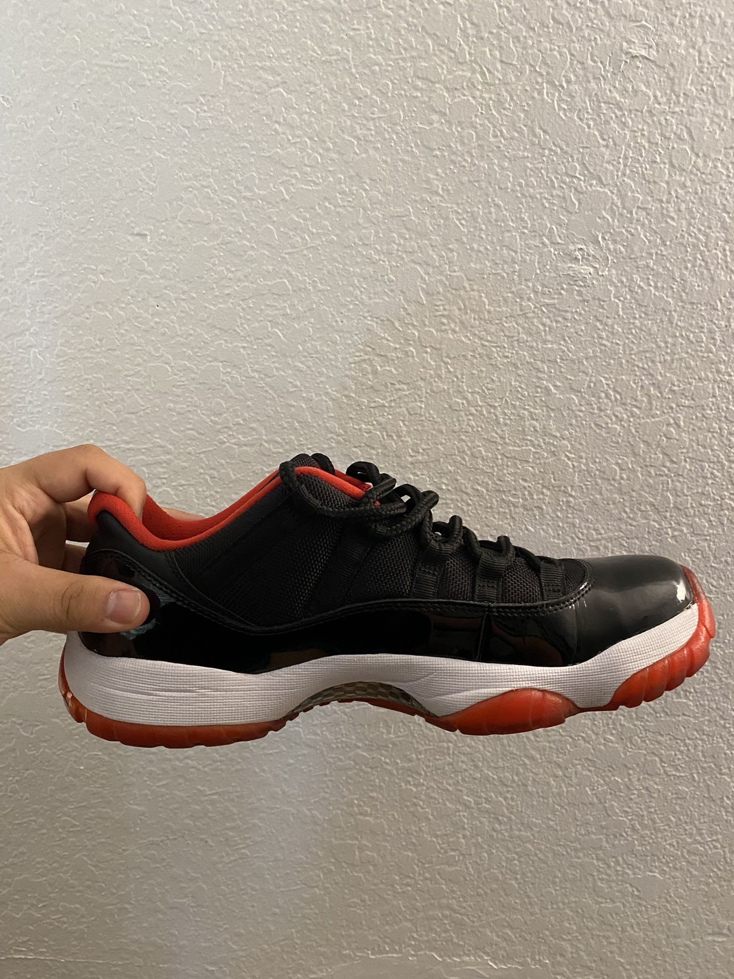 Air Jordan 11 Retro Low Bred