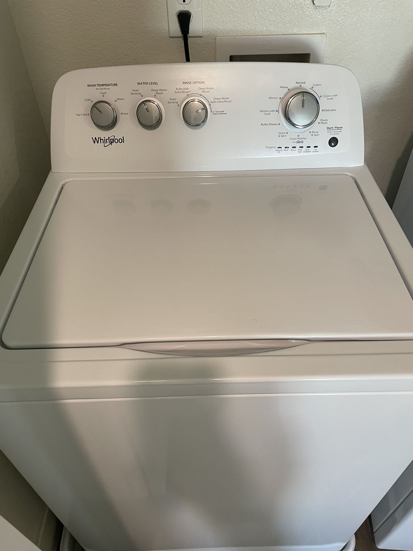 Whirlpool Washer And Gas Dryer 