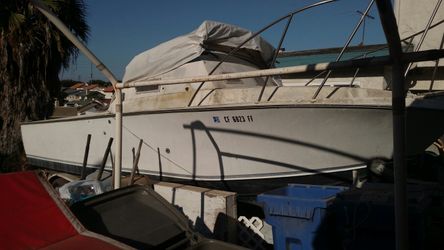 24ft livesay sportfisher