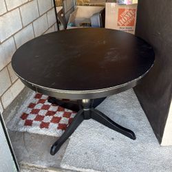BLACK DINING TABLE