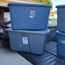 Sterilite Containers