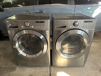 LG - Washer And Dryer (Electric) - Excellent Condition