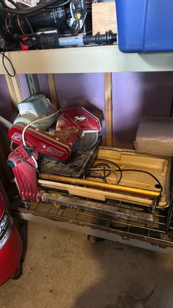 Machine for cutting titles