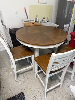 Dining room set
