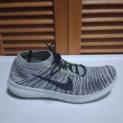 Nike Free RN Flyknit Sock-like Fit Women's Running Shoe * Size: 7.5