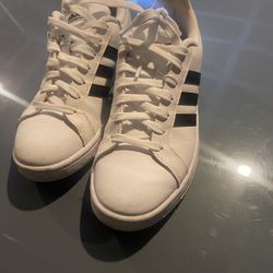Size 7 Adidas Like New