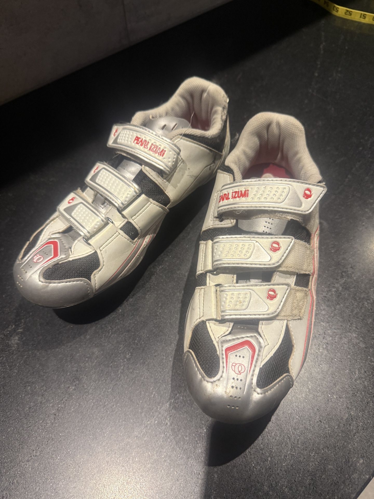 Cycling Road Shoes Size 45 Pearl Izumi