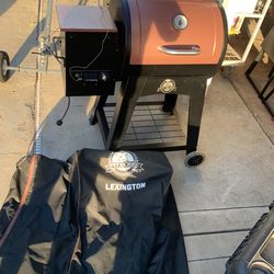 PitbossSmoker With Cover 