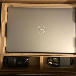 Dell Precision 3580 Laptop 