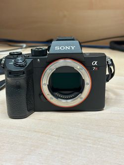 Sony A 7 r 3 mirrorless camera