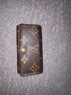 Louie Vuitton Monogram key Cles