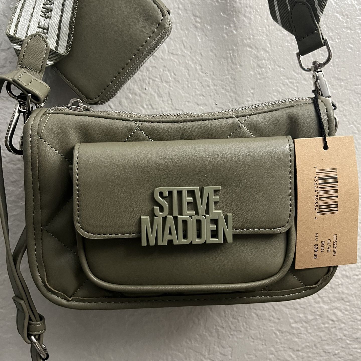 Steve Madden Gym Bag & Coin Purse for Sale in Riverside, CA - OfferUp