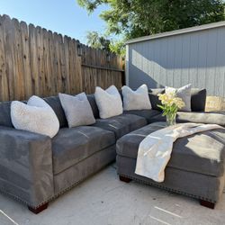 ✨Beautiful Costco Sectional Couch for Sale!✨🚚DELIVERY AVAILABLE🚚