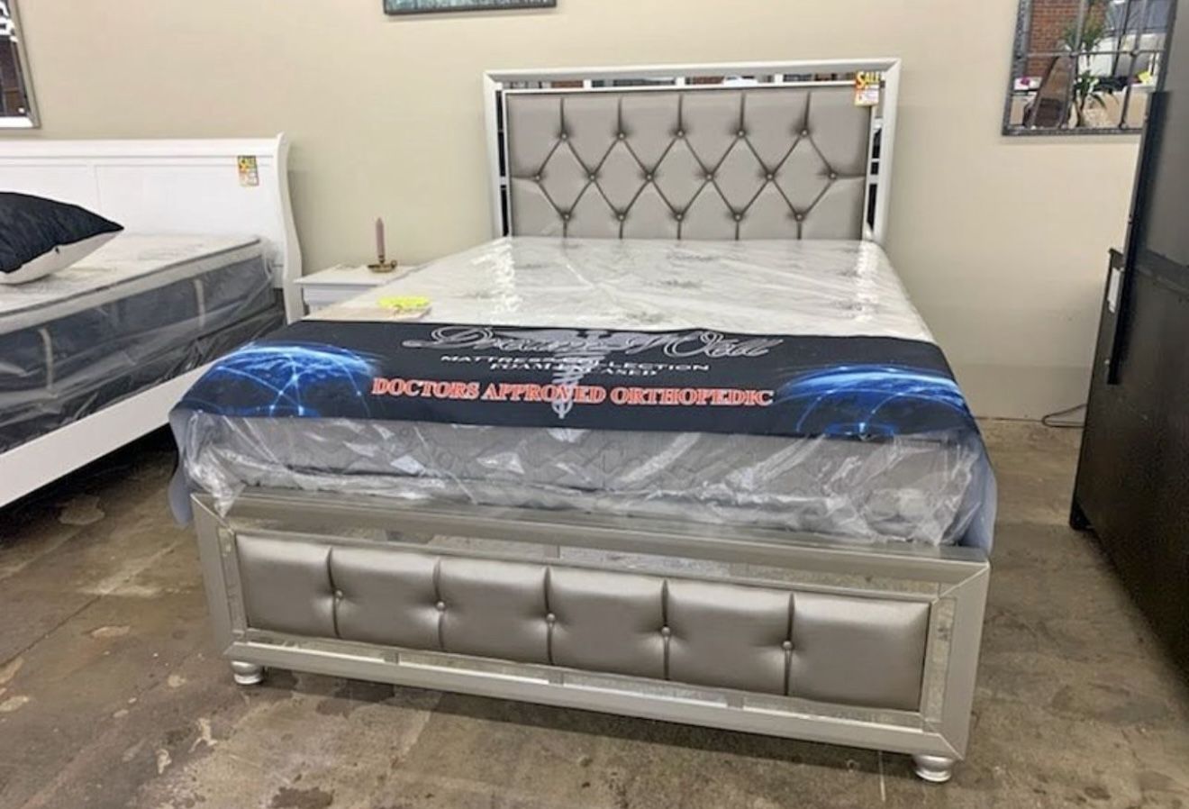Huge Sale! Stunning Bed With Bonus Mattress Set On Sale!!