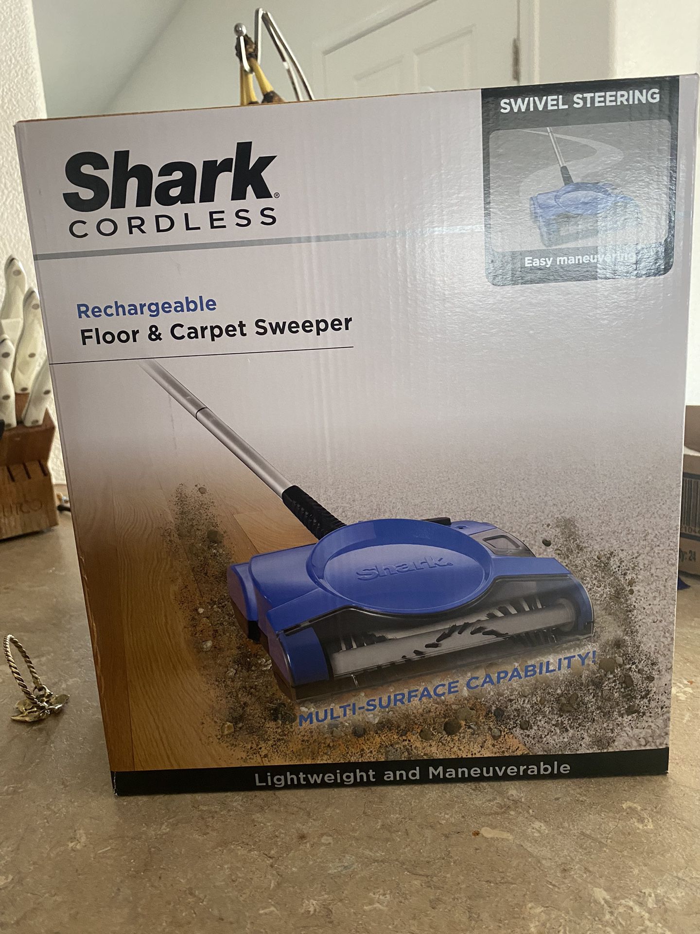 Shark Cordless Rechargeable Floor & Carpet Sweeper V2700Z -  Shark Vacuum
