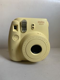 FUJIFILM INSTAX MINI 8 INSTANT FILM CAMERA (YELLOW) WITH FIXED FOCAL LENGTH LENS 