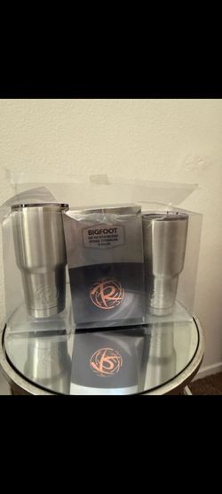 Brand New Bigfoot stainless steel insulated 30 oz tumblers