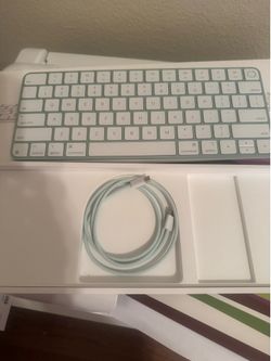 Apple KeyBoard with Touch ID