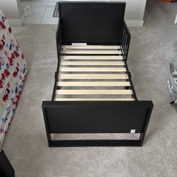 Wood Toddler Bed