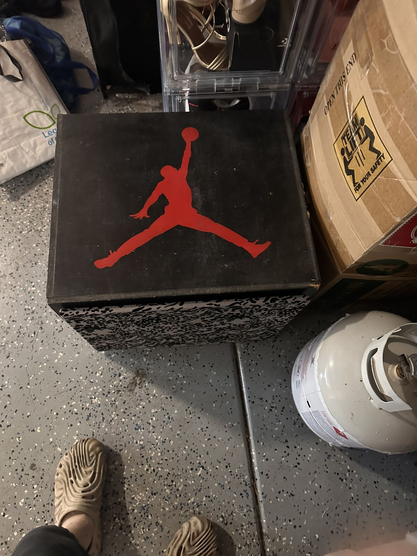 HandMade Jordan Logo Shoes Box