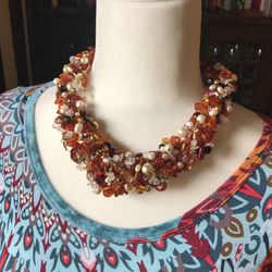 Anthropologie Amber & Pearl Beaded Neclace