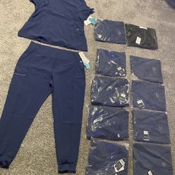 Uniformed Para Mujer Son 6 Set Por $65Talla Xl