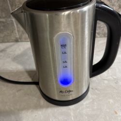 Me Coffee Water  Kettle 