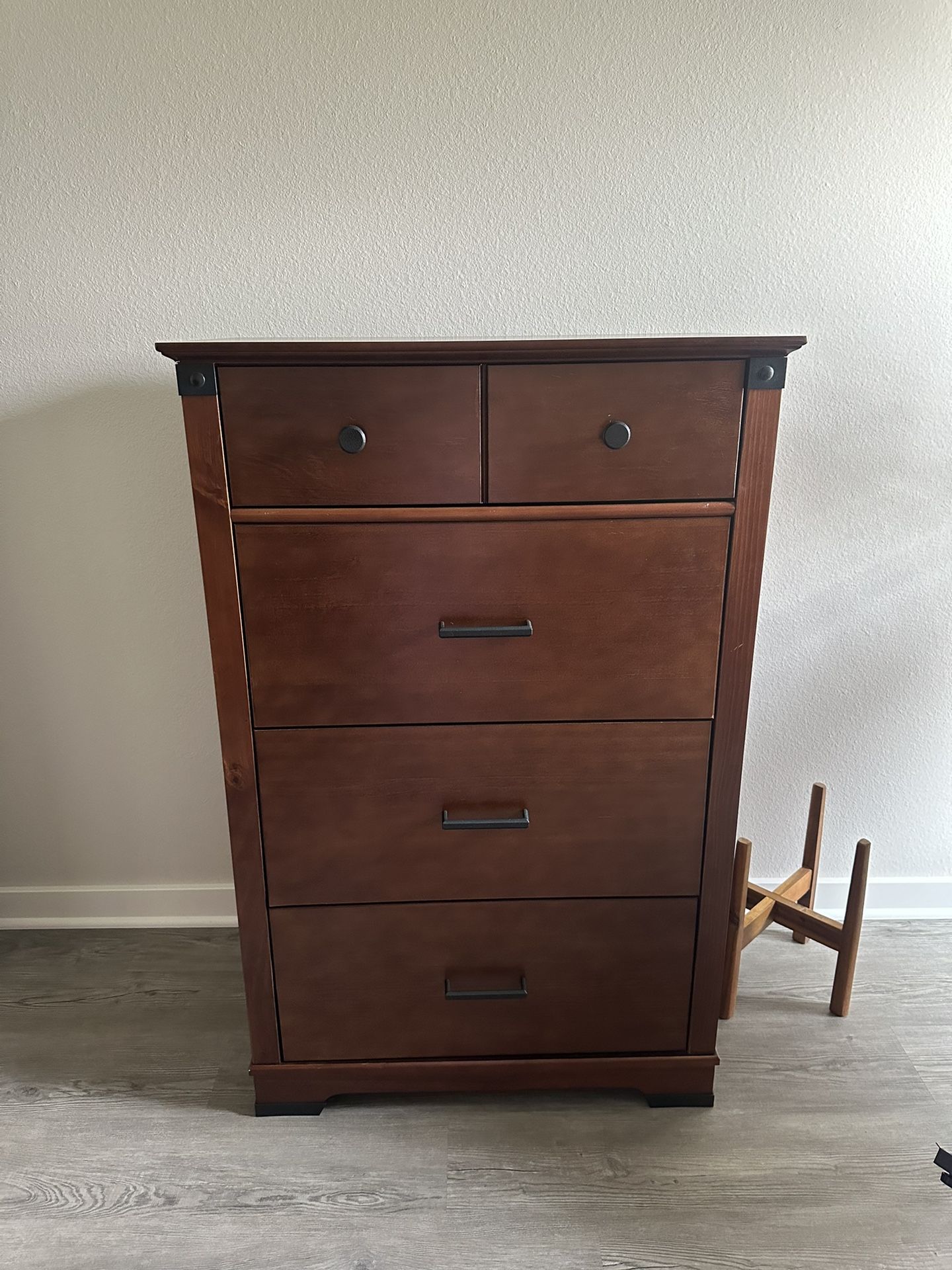 Child Craft Redmond Dresser