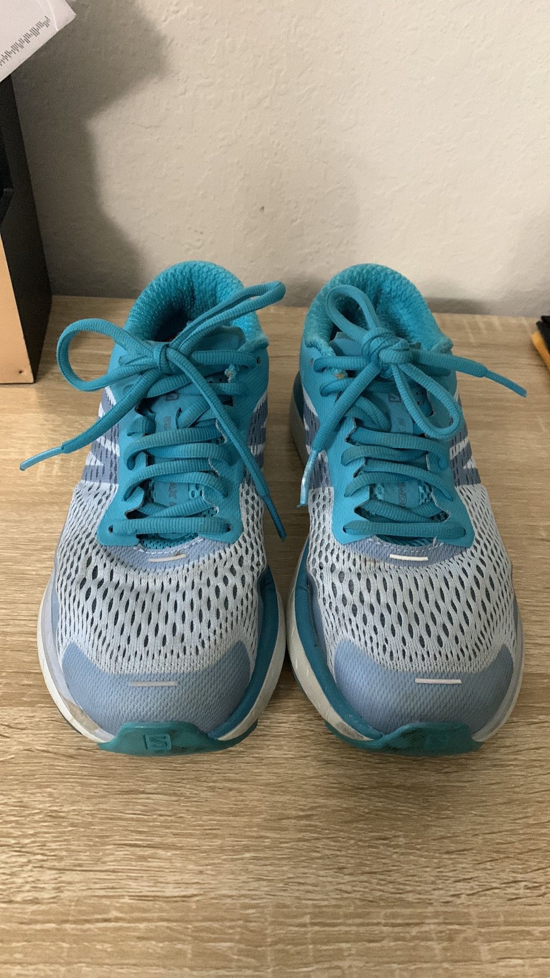 Salomon Sonic RA max2 running shoes women's size 7 for Sale in Orlando, FL OfferUp
