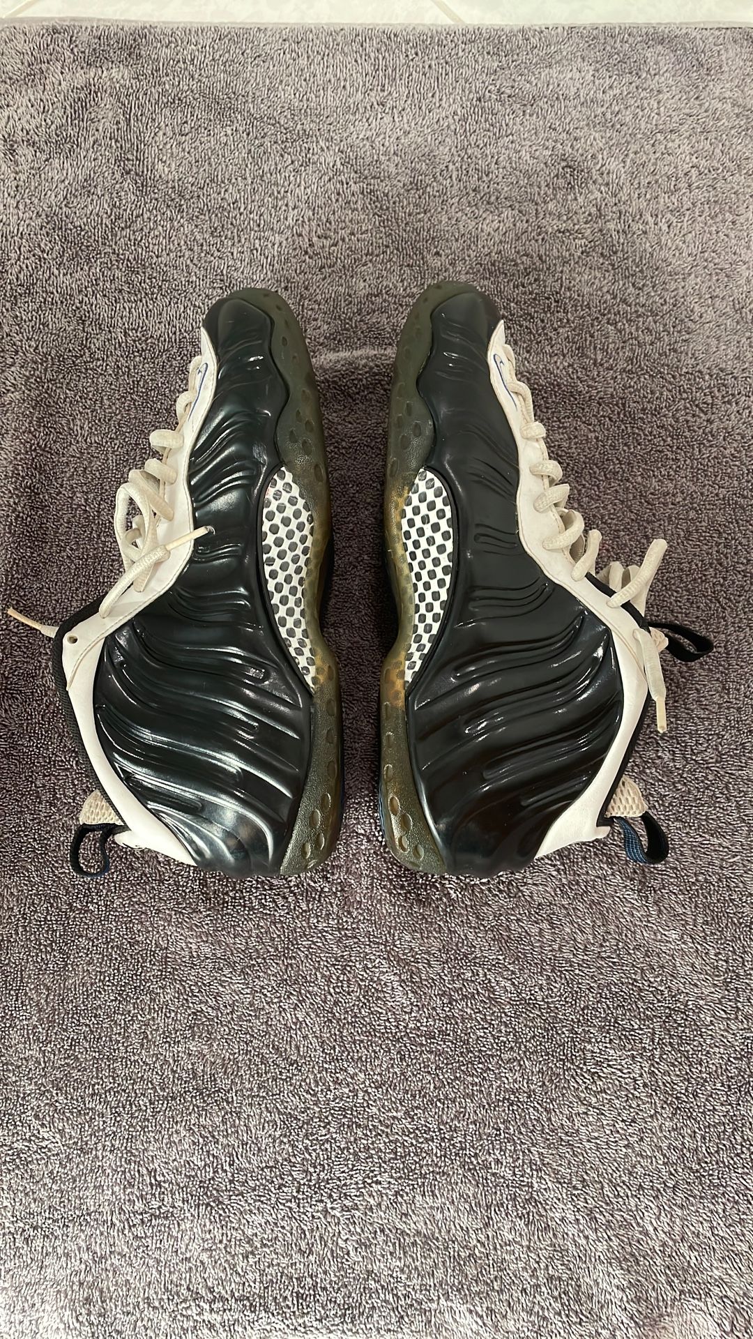 Size 10.5 Nike Foam