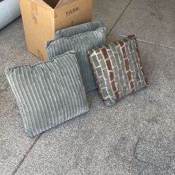 Couch Pillows Green X 4