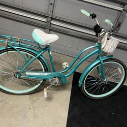 Schwinn Women’s Beach Cruiser